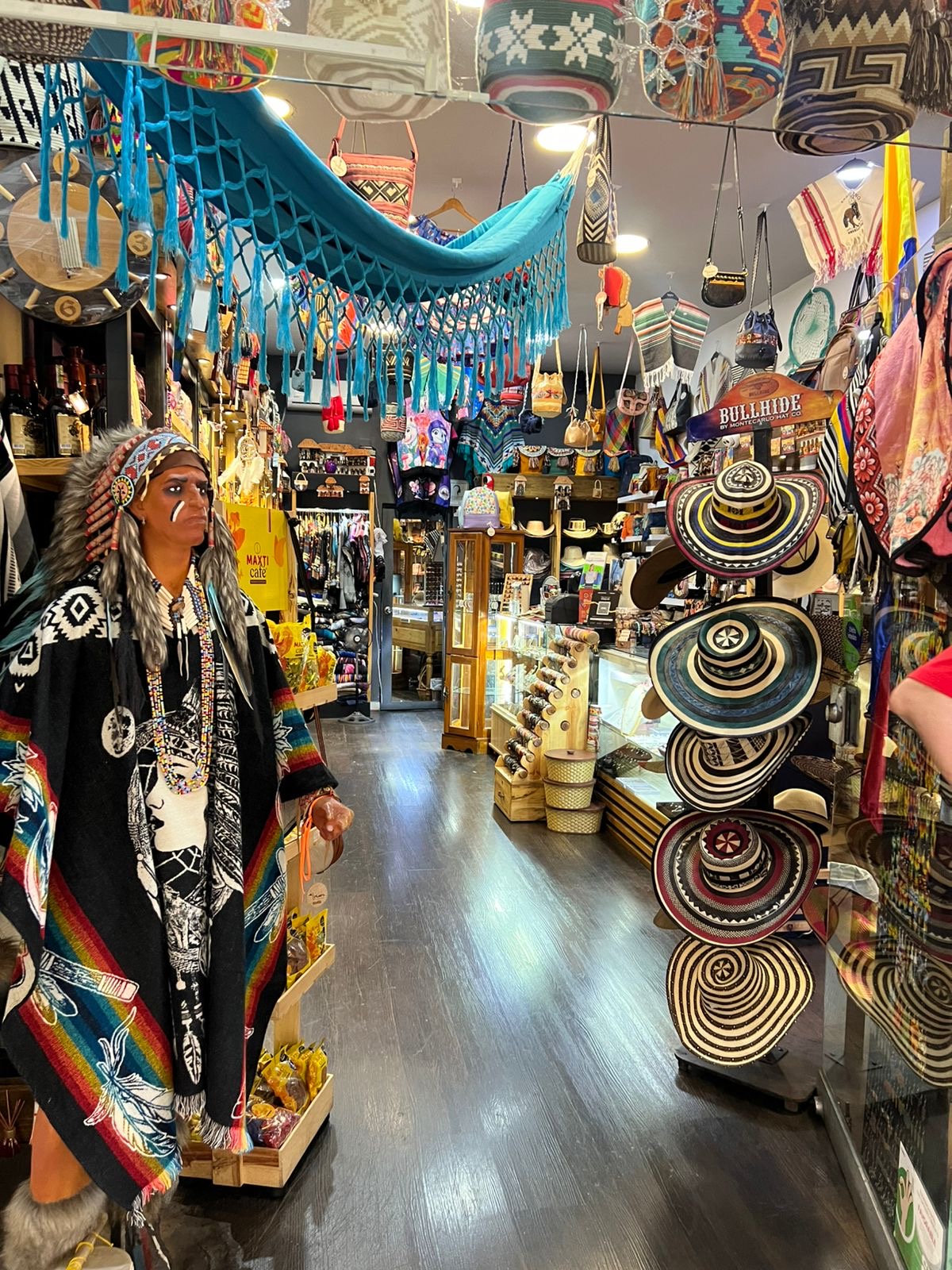 Tienda artesanal Artelares plaza